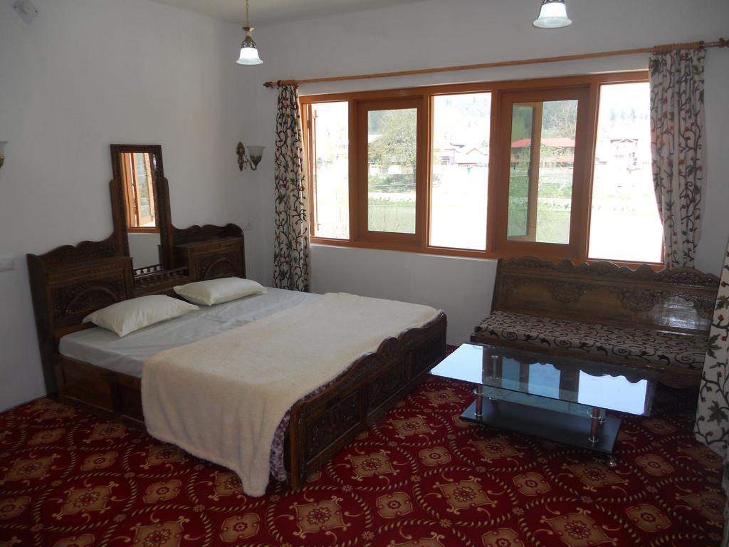 Srīnagar Hotel Royale Jannat المظهر الخارجي الصورة